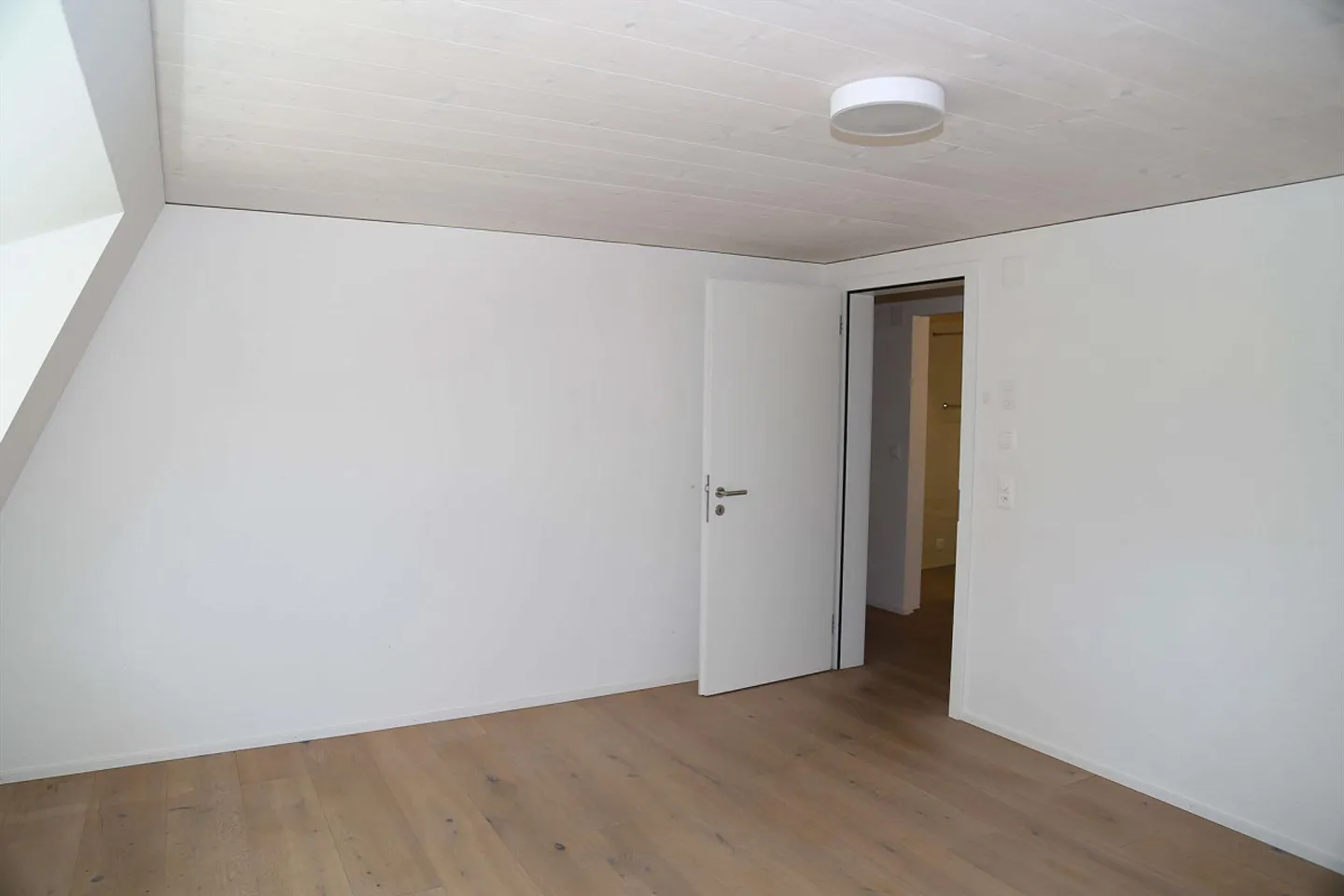 Appartement de 5,5 pièces fraîchement rénové dans le village d'Appenzell - Photo 11 sur 15