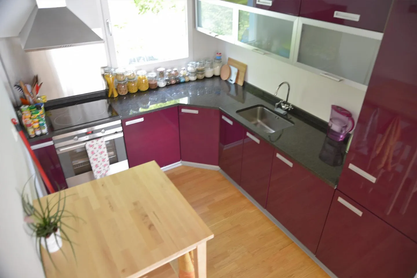 Bel appartement ouvert et bien conçu disponible ! - Photo 1 sur 8