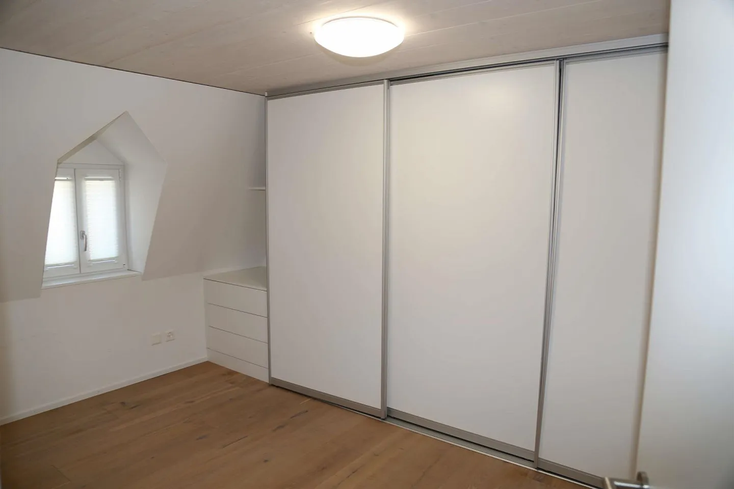 Appartement de 5,5 pièces fraîchement rénové dans le village d'Appenzell - Photo 10 sur 15