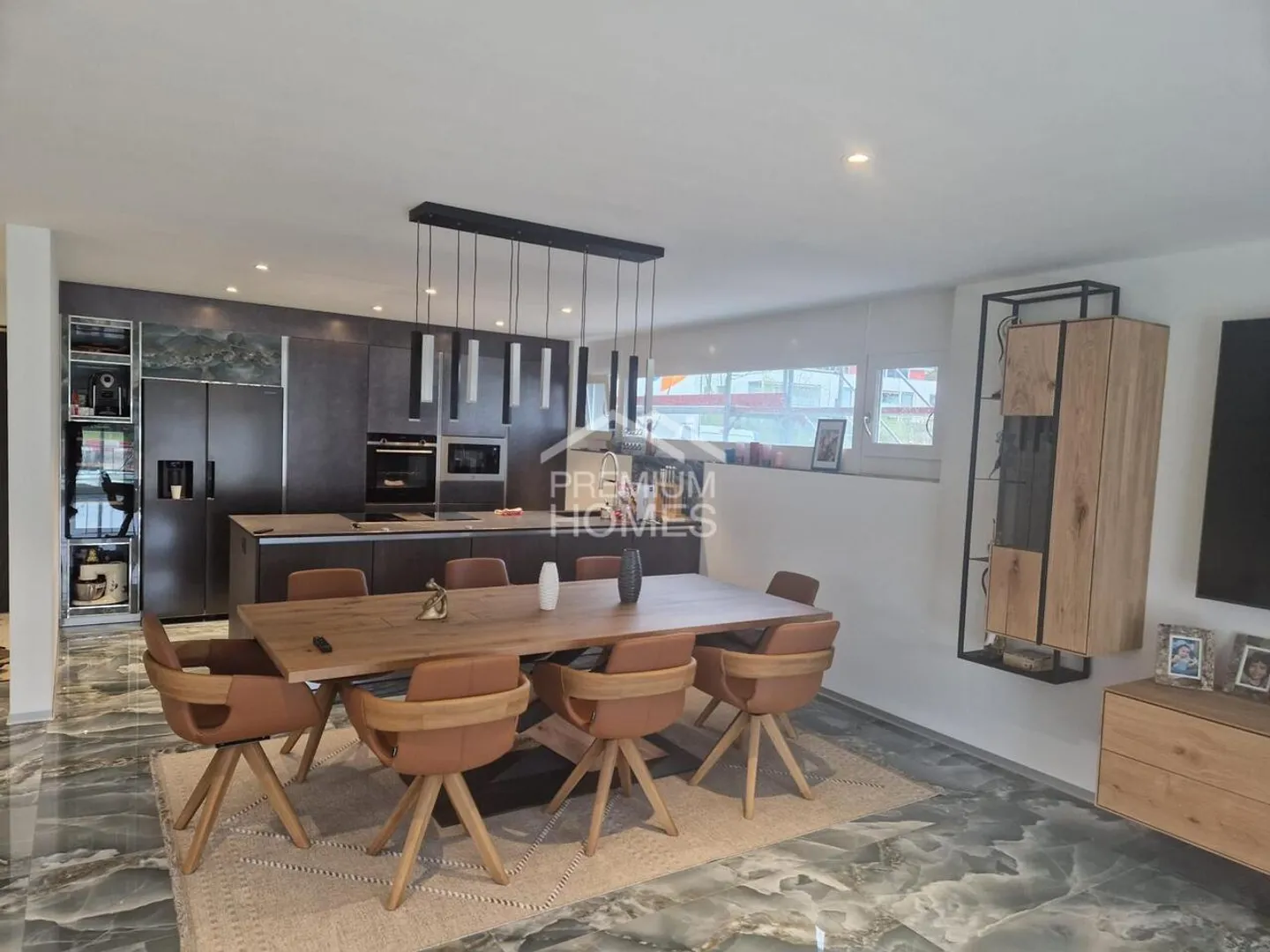 Modernes Einfamilienhaus mit Pool - Foto 5 von 13