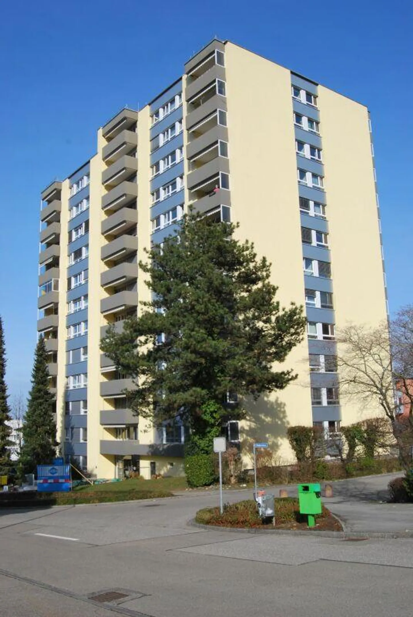 Appartement soigneusement conçu dans un endroit calme avec un caractère distinctif - Photo 1 sur 11