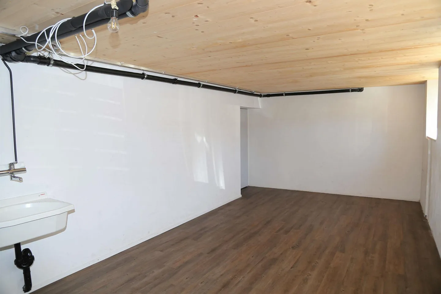 Appartement de 5,5 pièces fraîchement rénové dans le village d'Appenzell - Photo 13 sur 15