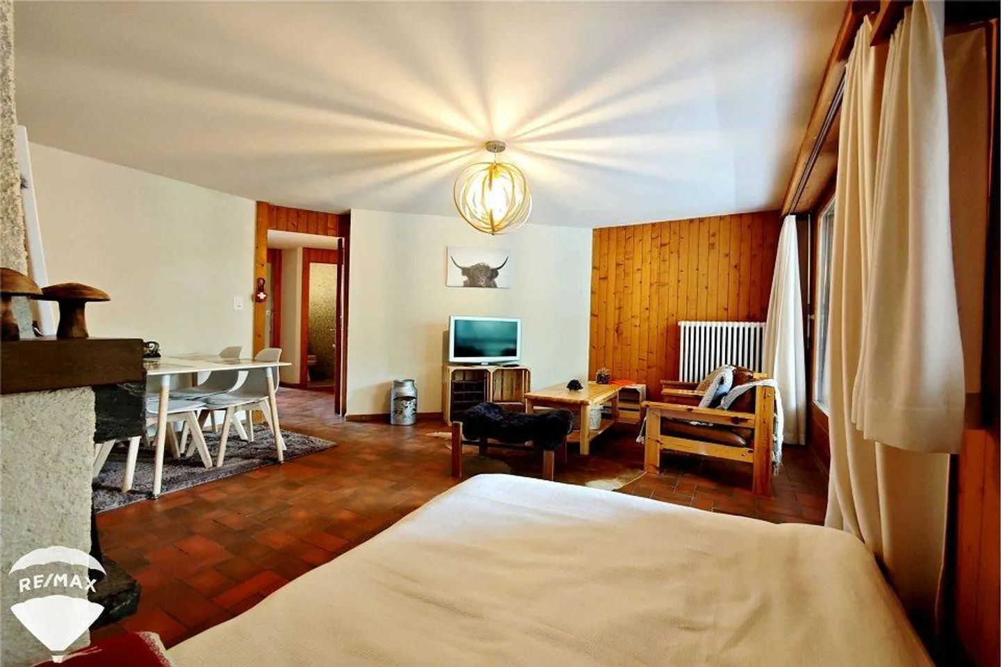 Appartement traversant de 2 pièces - Photo 2 sur 13