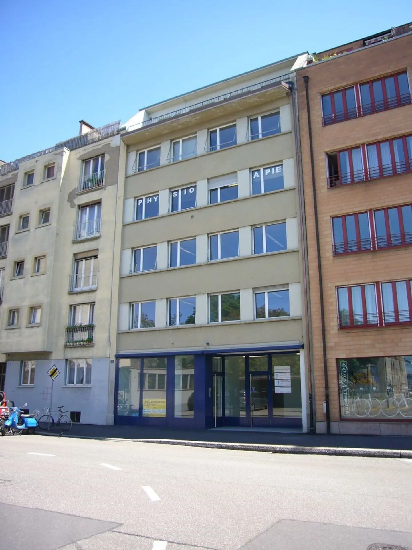 Commercial space on the ground floor at Solothurnerstr. 15 Basel - Photo 1 of 13