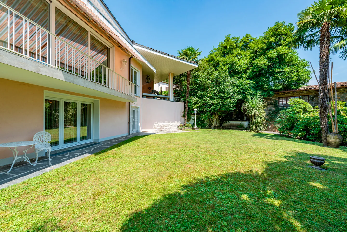 Elegante proprietà immersa nei vigneti di Agno - Foto 5 di 18