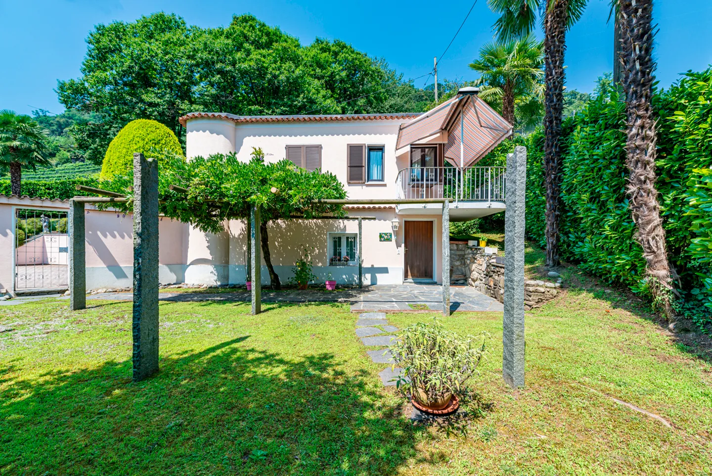 Elegante proprietà immersa nei vigneti di Agno - Foto 6 di 18