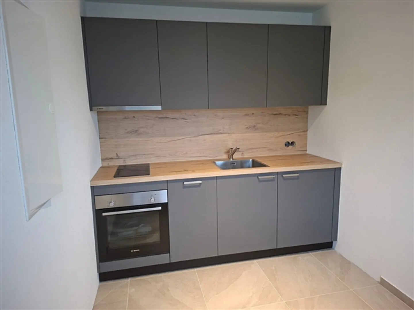 «Büro» - Foto 3 von 8