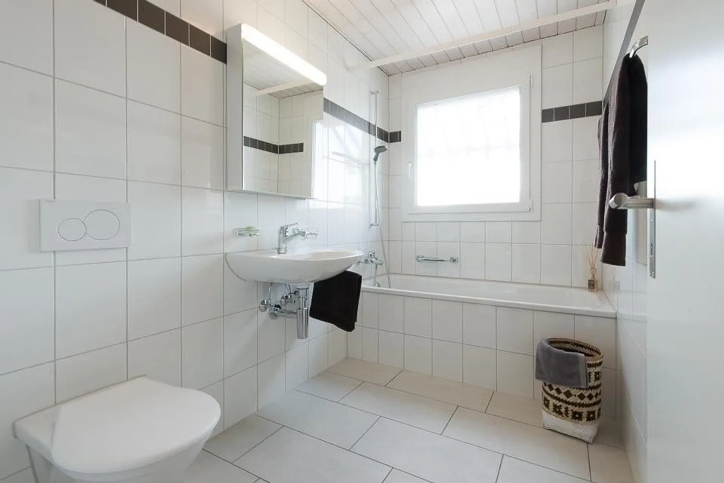 einzigartige Wohnung mit ausgebautem Dachzimmer - Photo 7 of 8