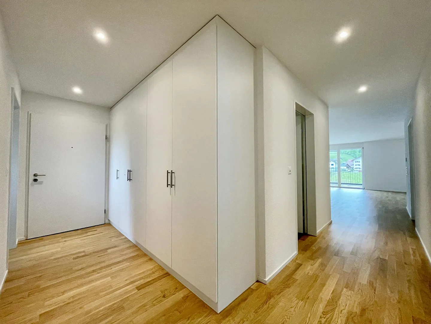 Appartement moderne de 3,5 pièces à Schachen - Photo 2 sur 6