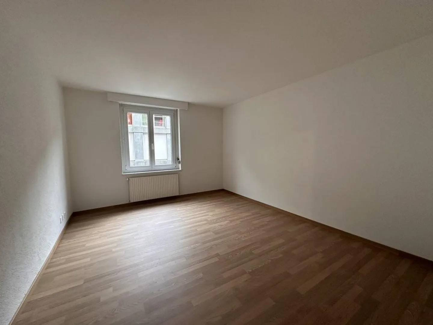 Appartement simple central - Photo 5 sur 6