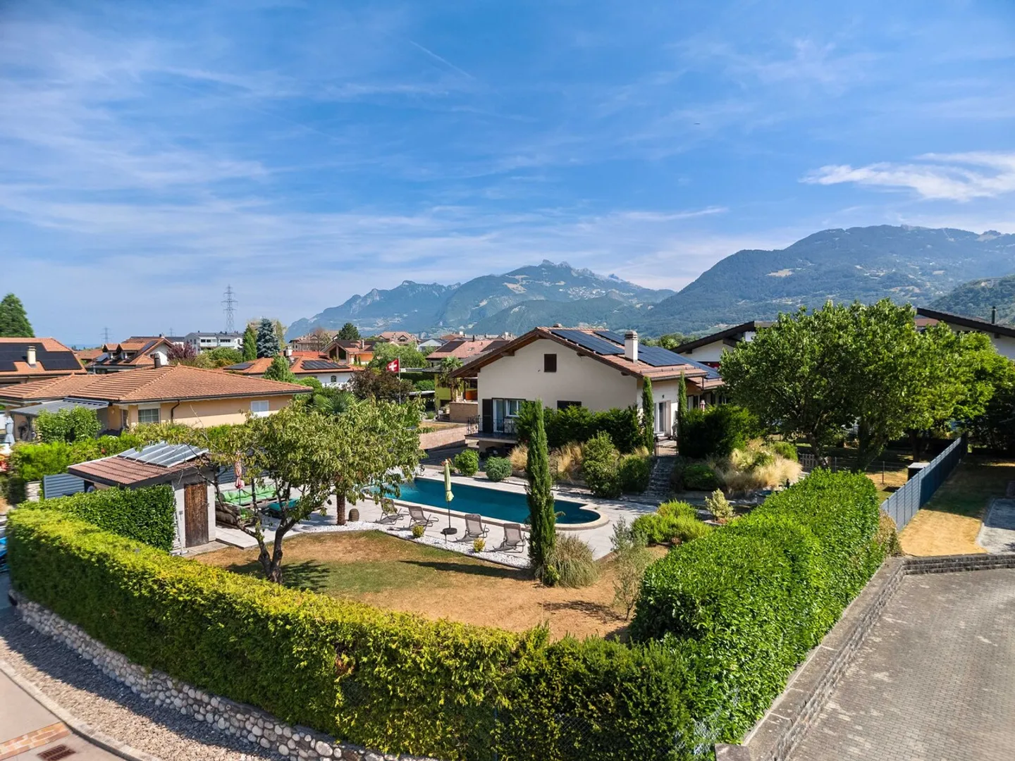 Massongex - Villa with 6.5 rooms, swimming pool and garden - Photo 19 of 19