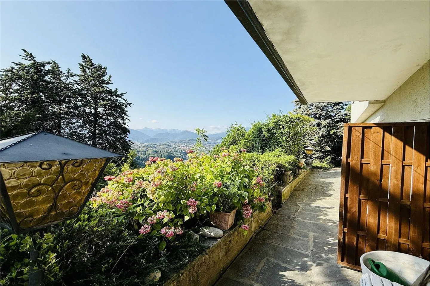 Charmantes Duplex mit Panoramablick - Foto 1 von 30