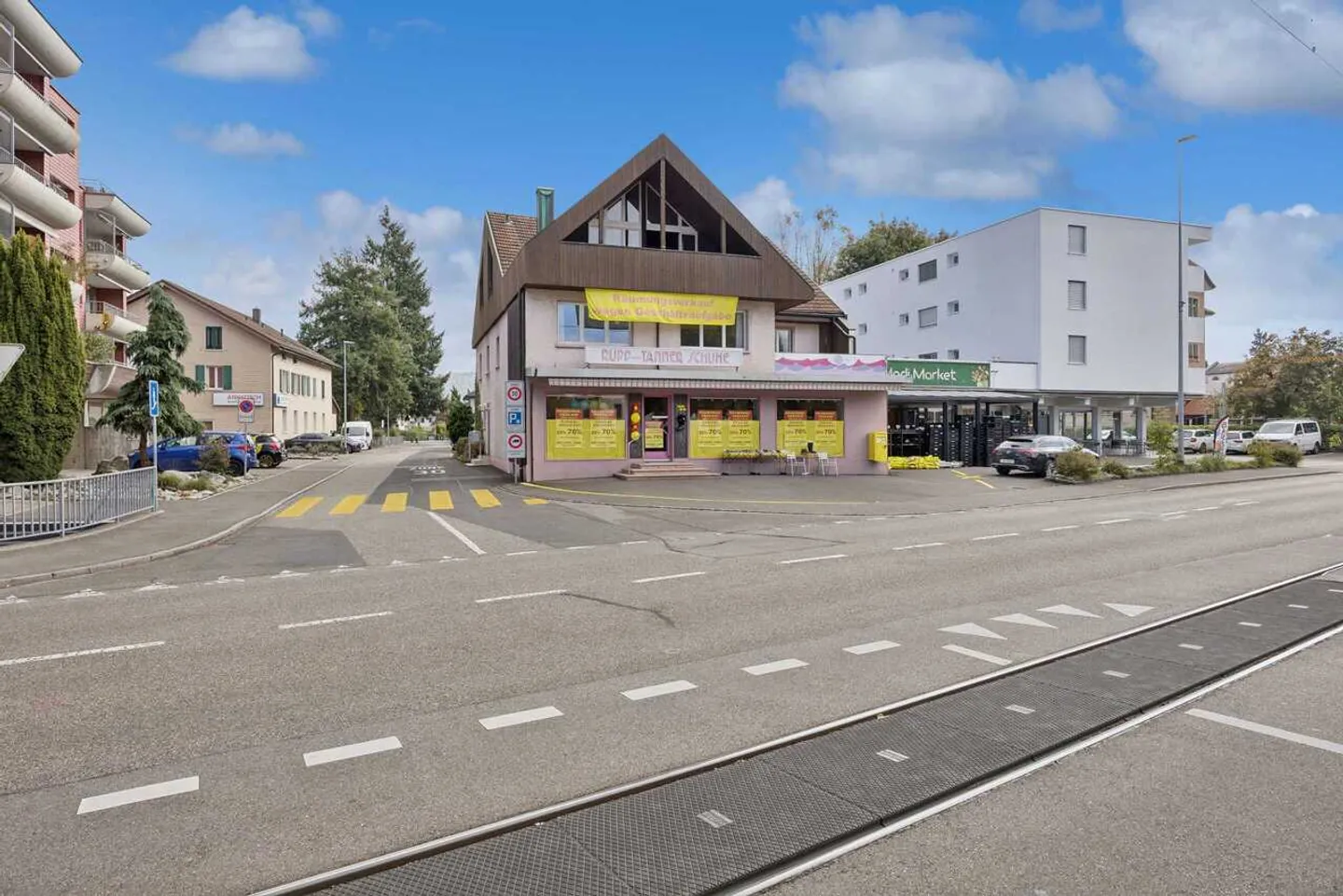 Versatile Residential and Commercial Building - Oberentfelden, 10 Rooms - Photo 1 of 13