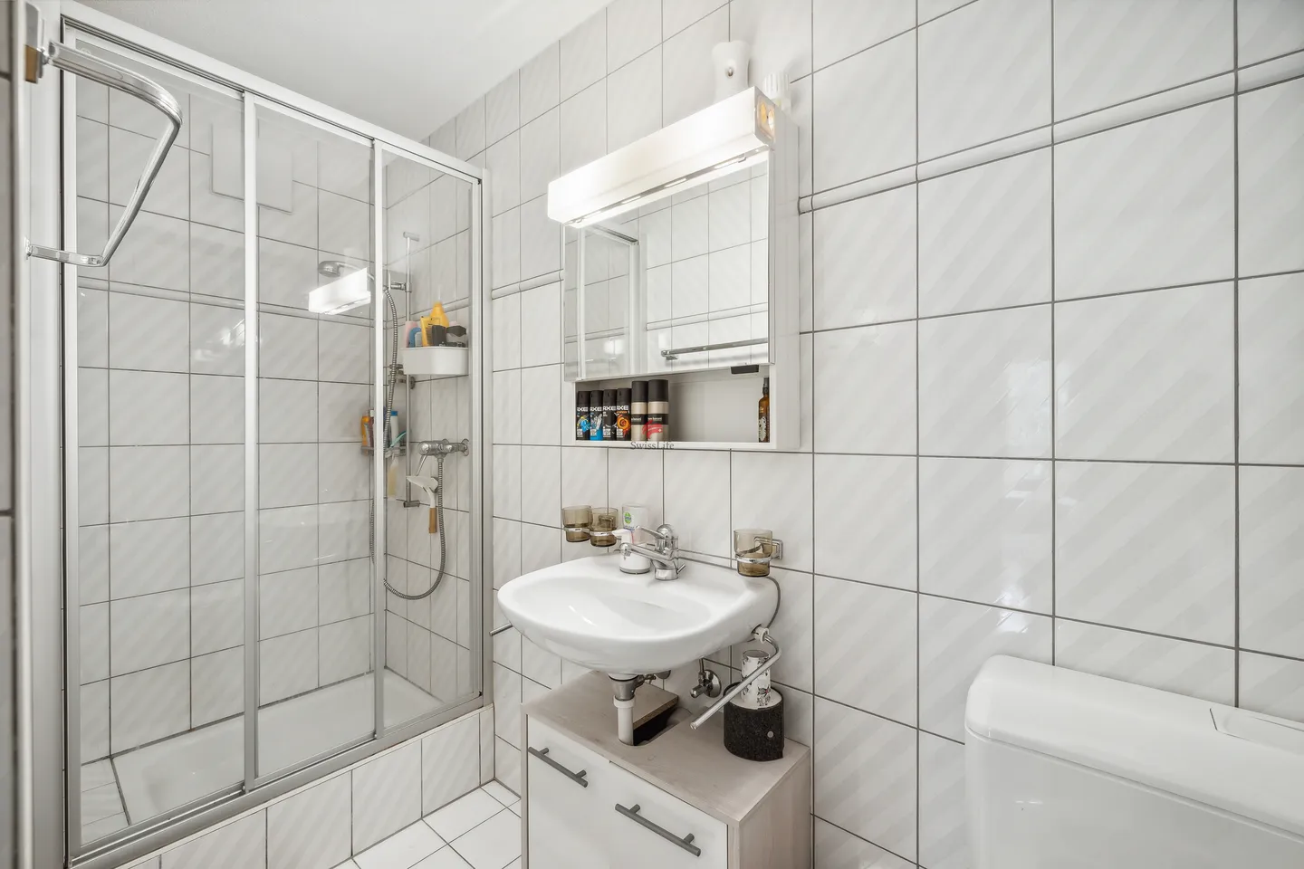 Move in, feel good, be at home. - Photo 10 of 11