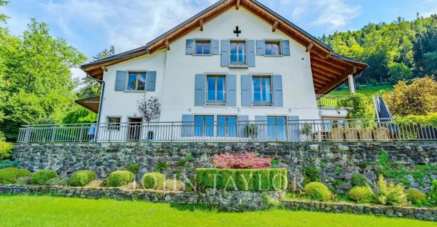 Charming Villa with Lake View - Photo 1 of 12