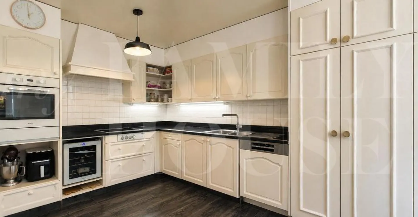 Very nice apartment located in the heart of the hamlet of Villette - Photo 3 of 9
