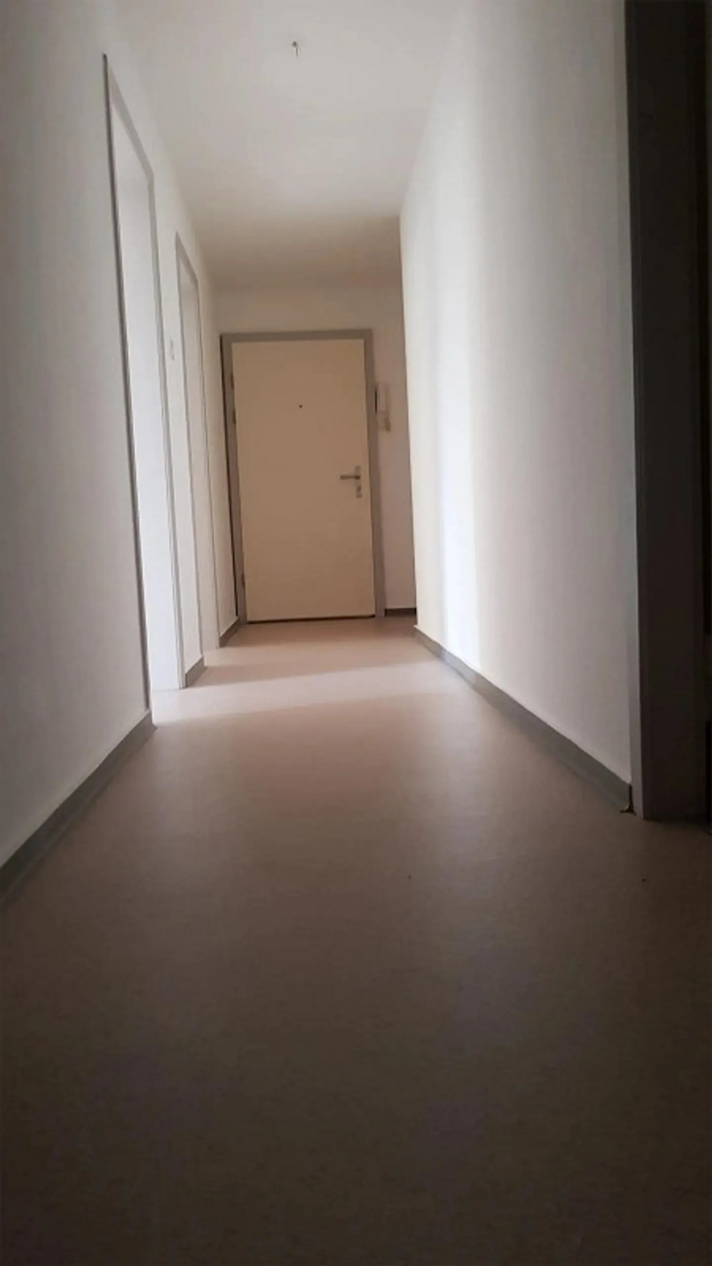 Appartamento affascinante con 3 stanze e balcone a Grenchen - Foto 4 di 6