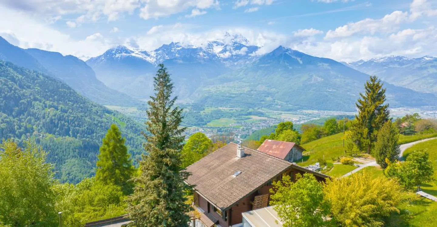 In der Nähe von Gryon - Außergewöhnliches Panorama auf den Muveran und die Dents-du-Midi Geräumiges Chalet ohne Lärm mit 2,5 unabhängigen Zimmern - Foto 2 von 13