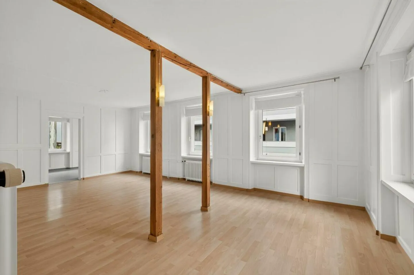 Two apartments under one roof - buy together, use individually - Photo 10 of 14
