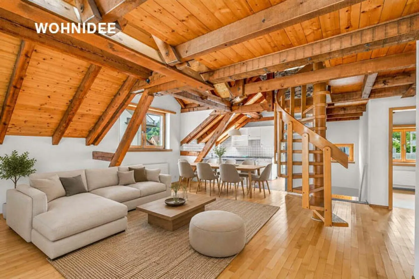 Two apartments under one roof - buy together, use individually - Photo 4 of 14