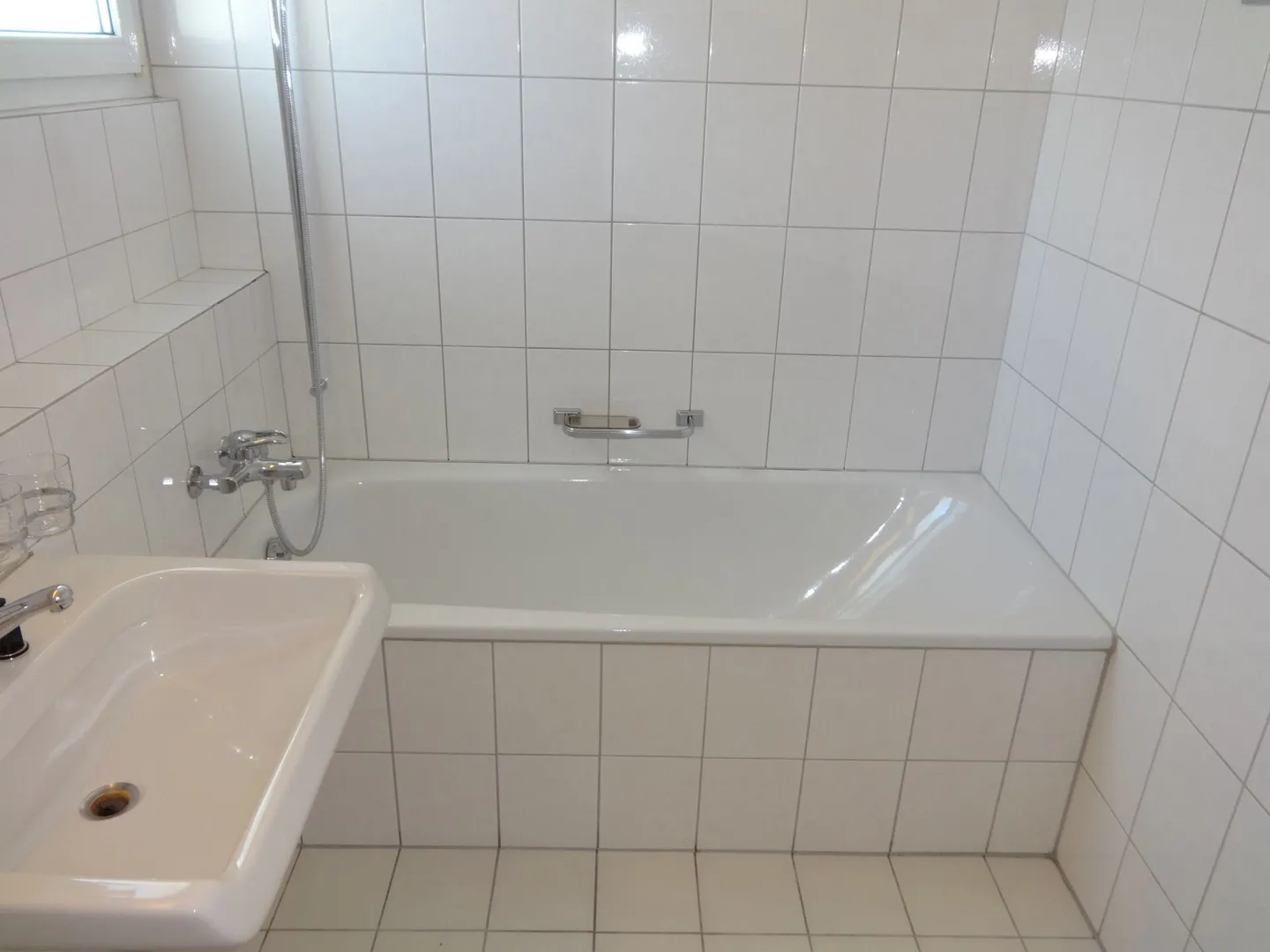Helle 3.5-Zimmer-Wohnung in Adliswil - Foto 8 von 10