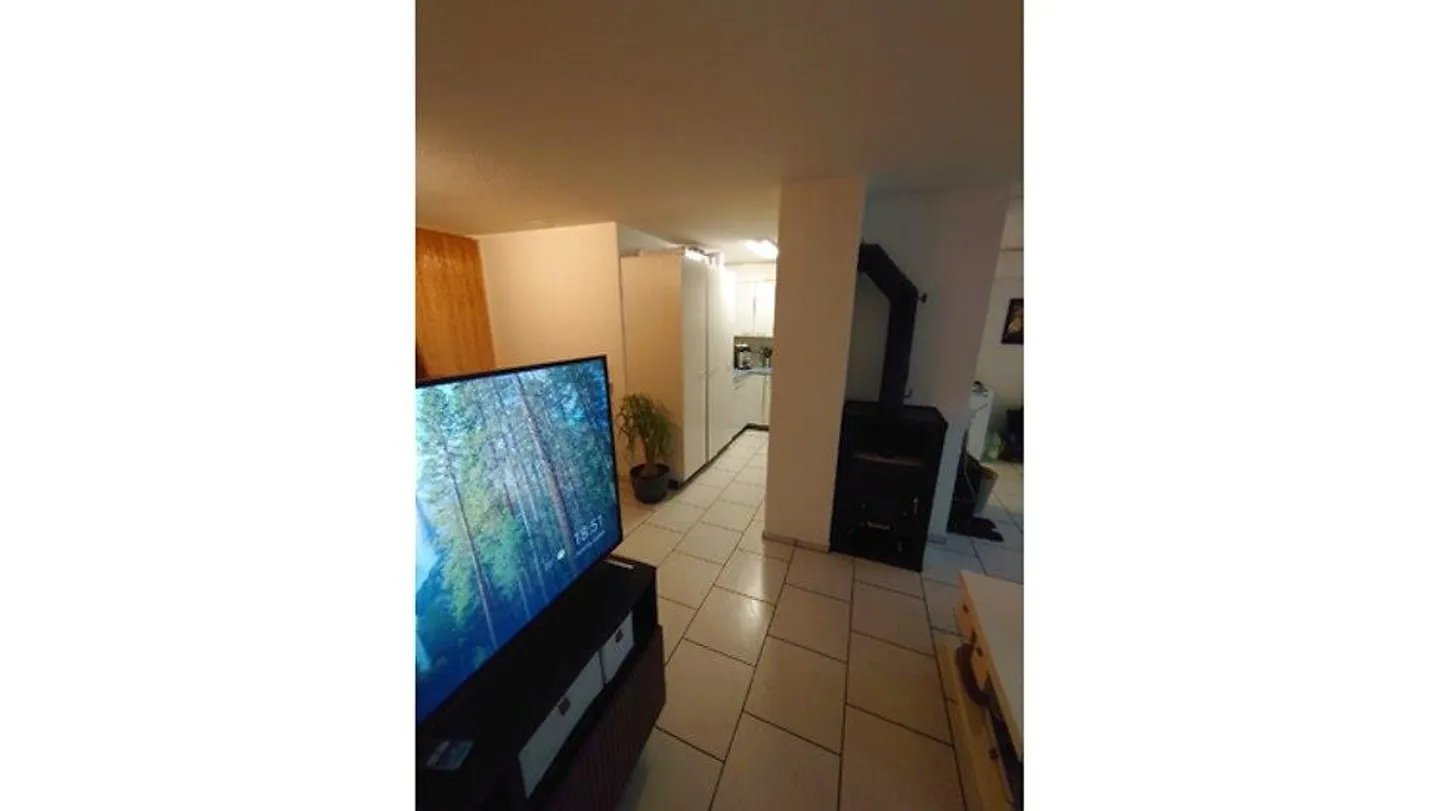 APPARTAMENTO 4½ STANZE A VELTHEIM (AG), ARREDATO, TEMPORANEO - Foto 2 di 10