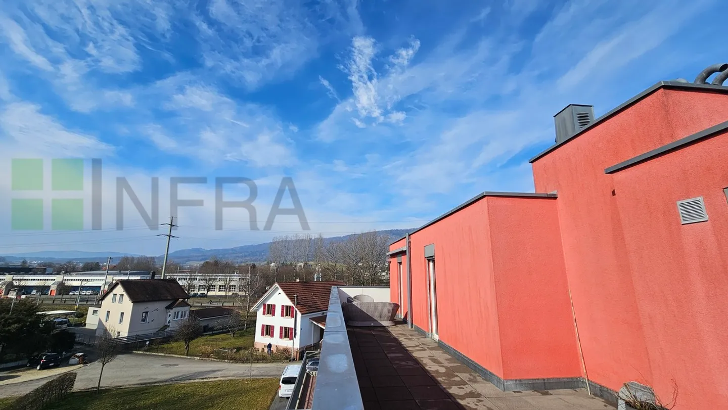 Leben an der Spitze: Penthouse von 140 m² mit 128 m² Terrasse - Foto 7 von 10