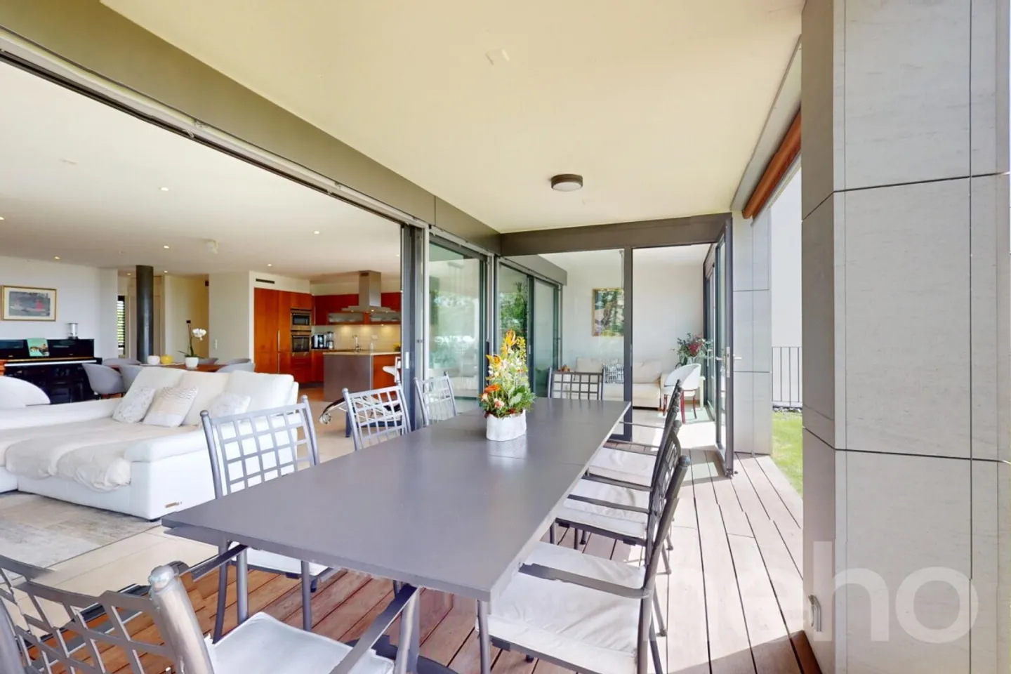 Appartement de standing avec espace extérieur unique - Foto 2 von 12