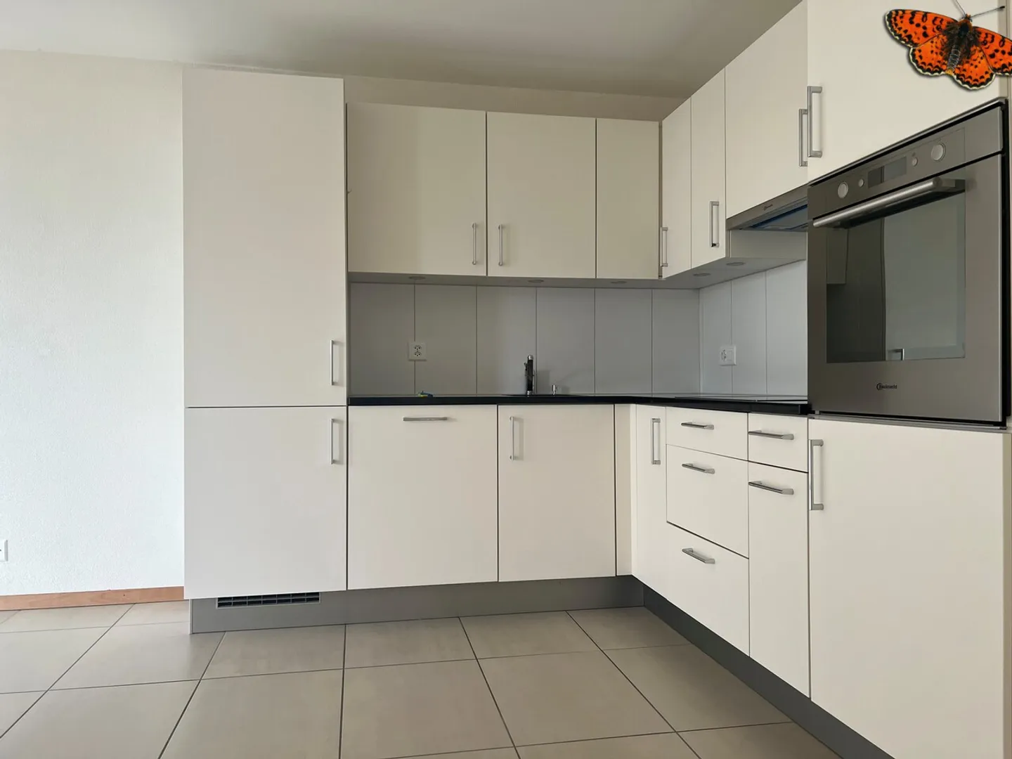 MAGNIFICENT 2 ½ ROOMS - With terrace! - Photo 2 of 6