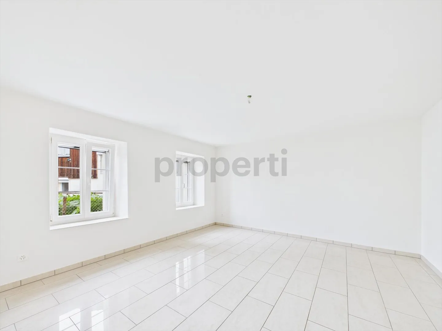 Apartment for rent - Photo 5 of 8