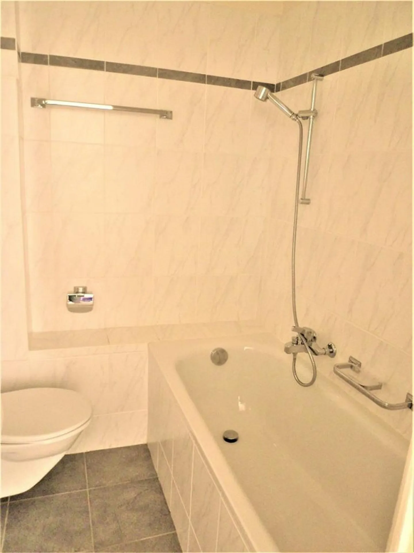 Charmantes Studio in Carouge - Foto 6 von 7