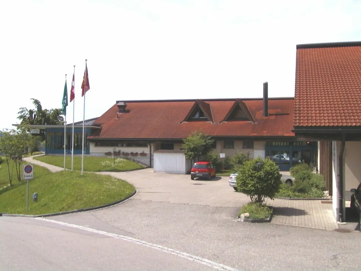 Ex centro sportivo con potenziale per riutilizzo! - Foto 1 di 18