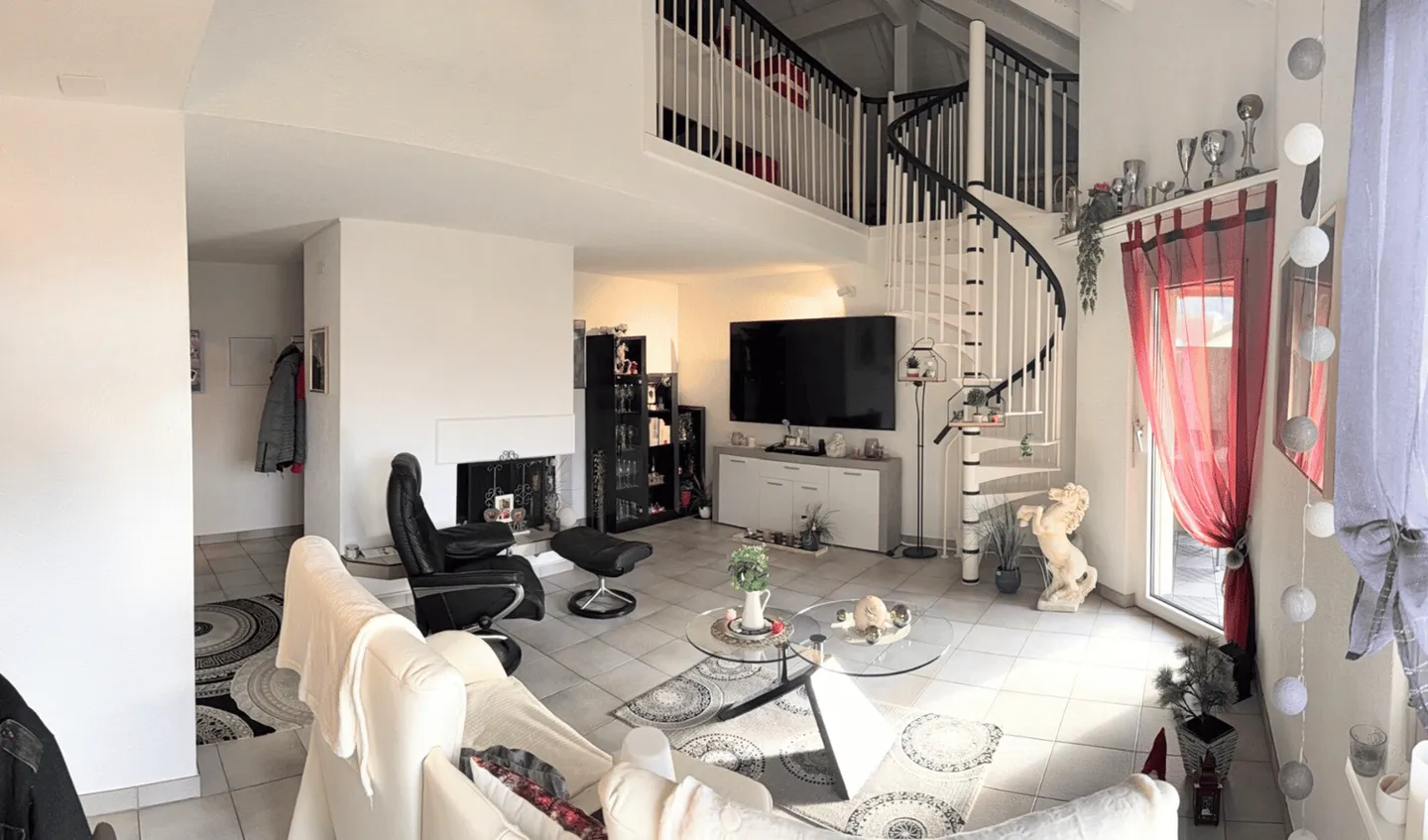 Prächtige 4.5-Zimmer-Wohnung mit Terrasse - Photo 1 sur 5