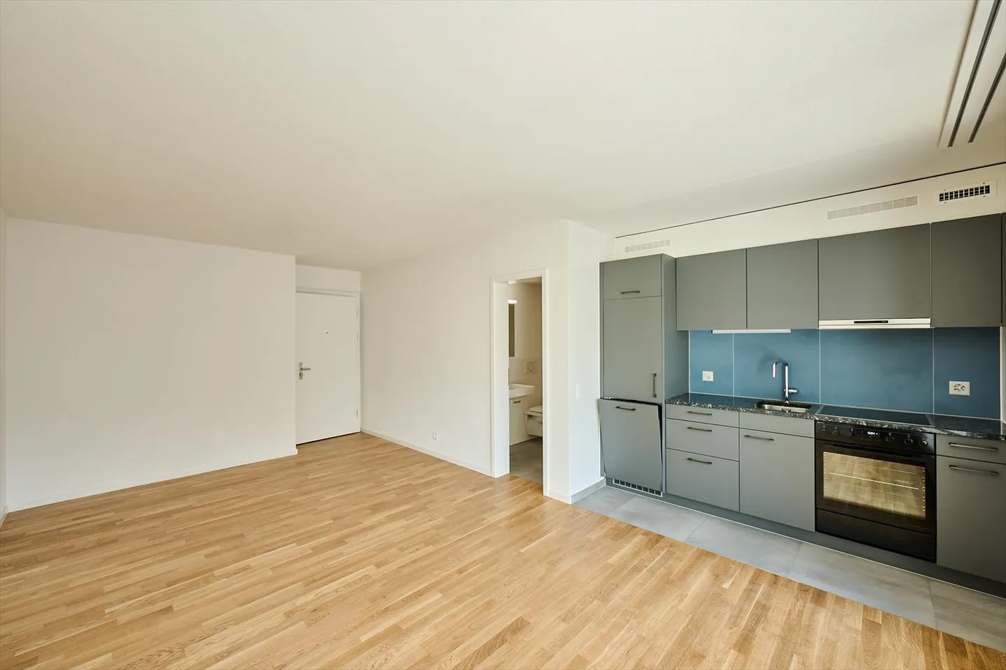 1-room apartment - Photo 3 of 9