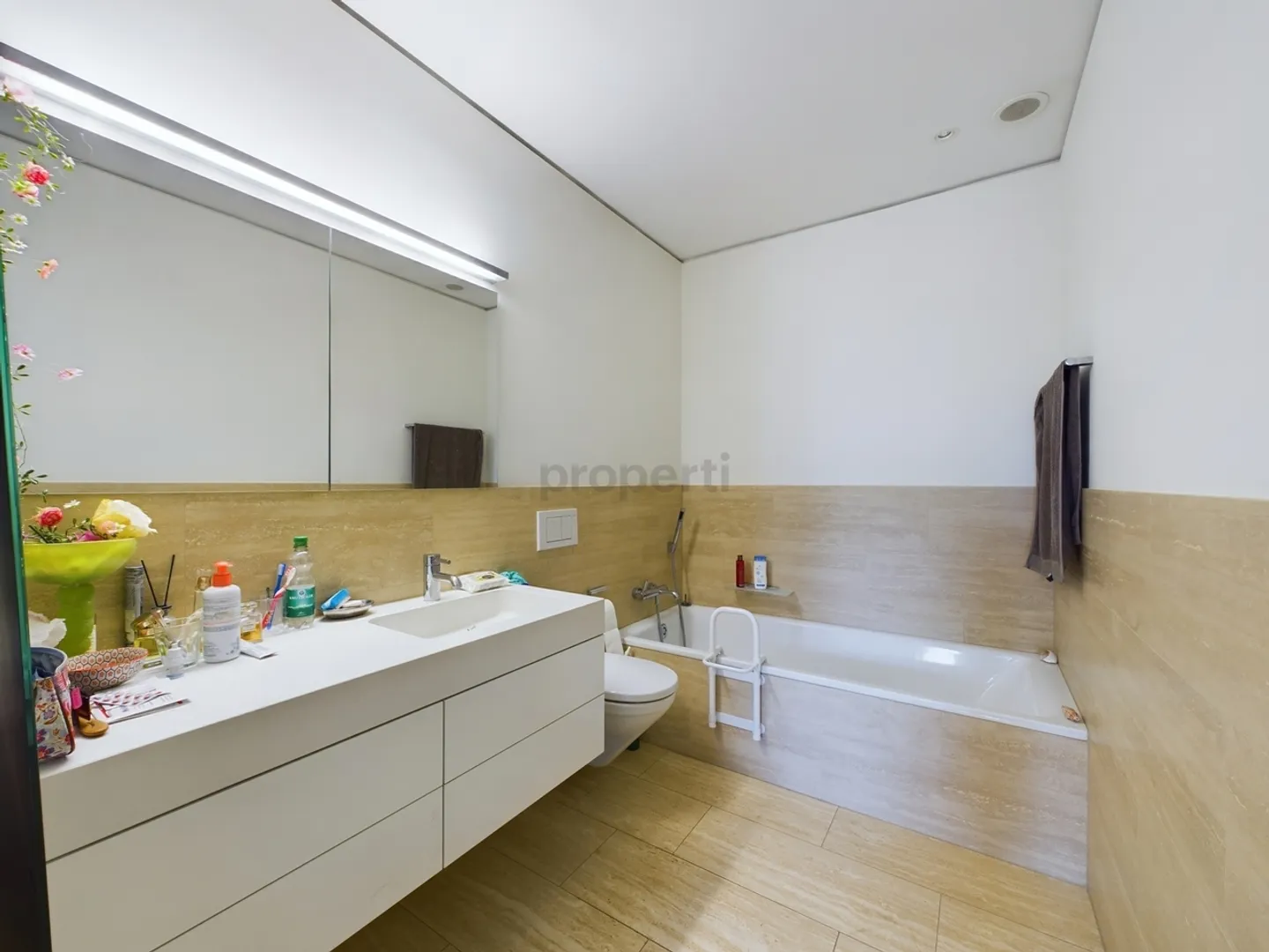 Modern 3.5-room apartment with balcony in Zug - Photo 7 of 9