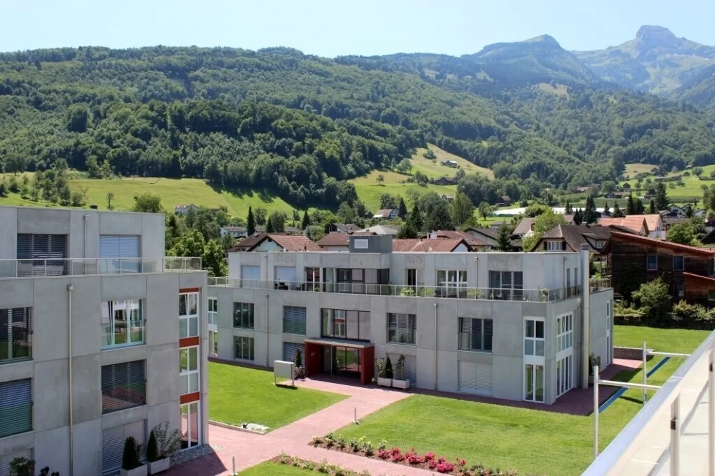 «Auto-Einstellplätze in Grabs mieten!» - Foto 1 von 1