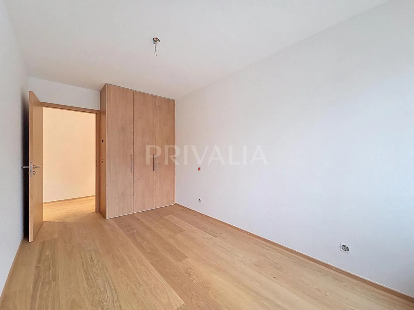 Magnificent 5-room new apartment on the ground floor in a new THPE residence - Photo 5 of 9