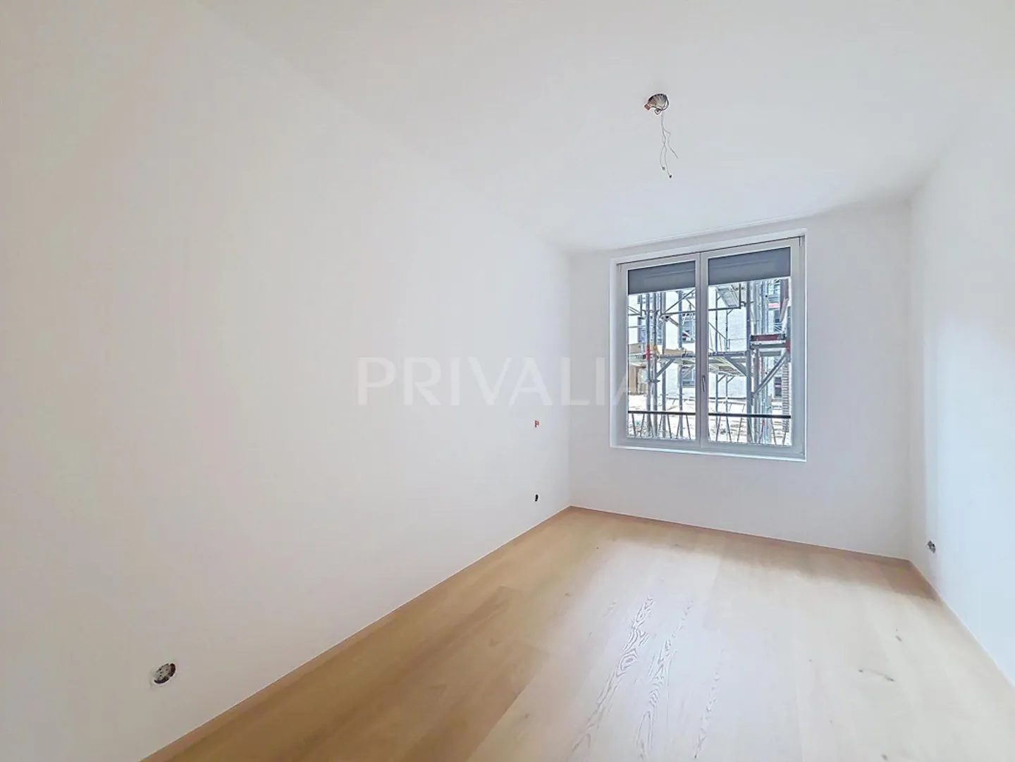 Magnificent 5-room new apartment on the ground floor in a new THPE residence - Photo 7 of 9