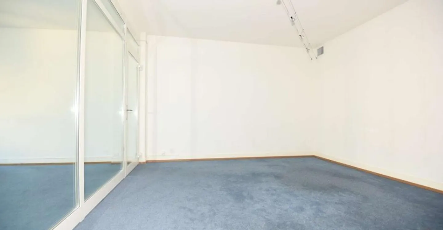 Espace de bureaux charmant à Lausanne - Photo 2 sur 8