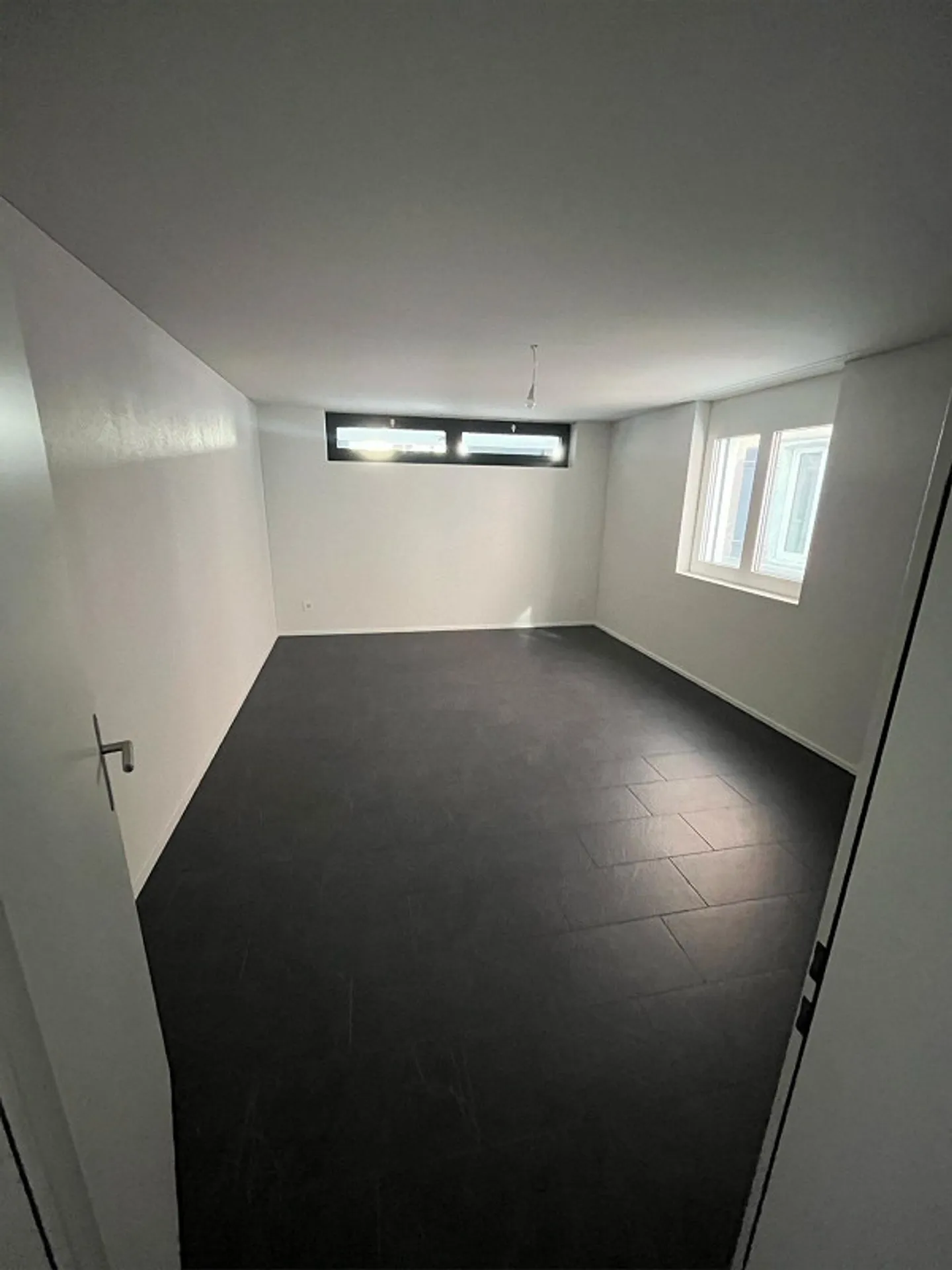 moderne 4,5 Zimmer Wohnung in zentraler Lage als Festwohnsitz - Photo 8 sur 14