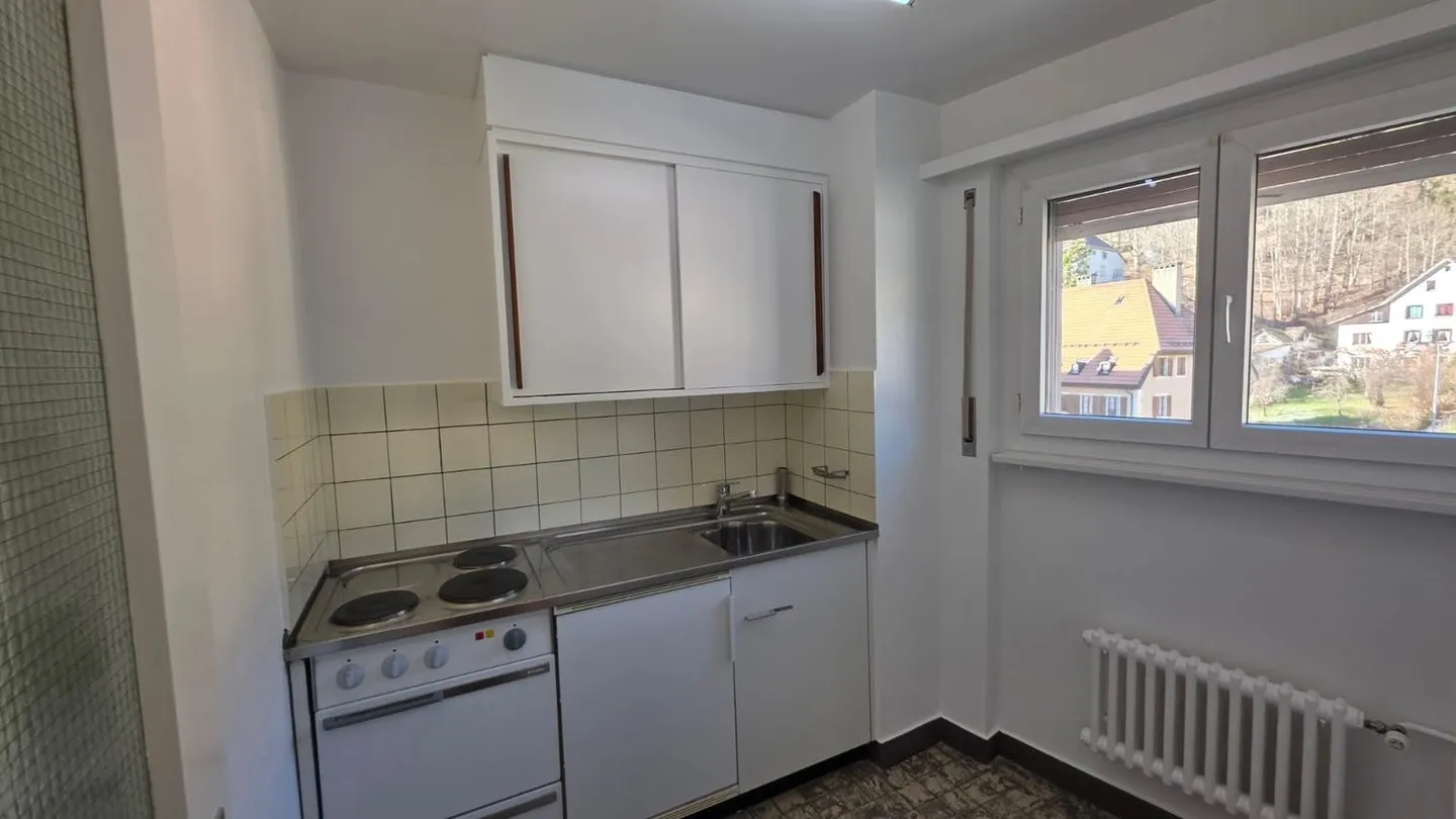 1.5 Room Apartment with Balcony and Elevator - Photo 2 of 7