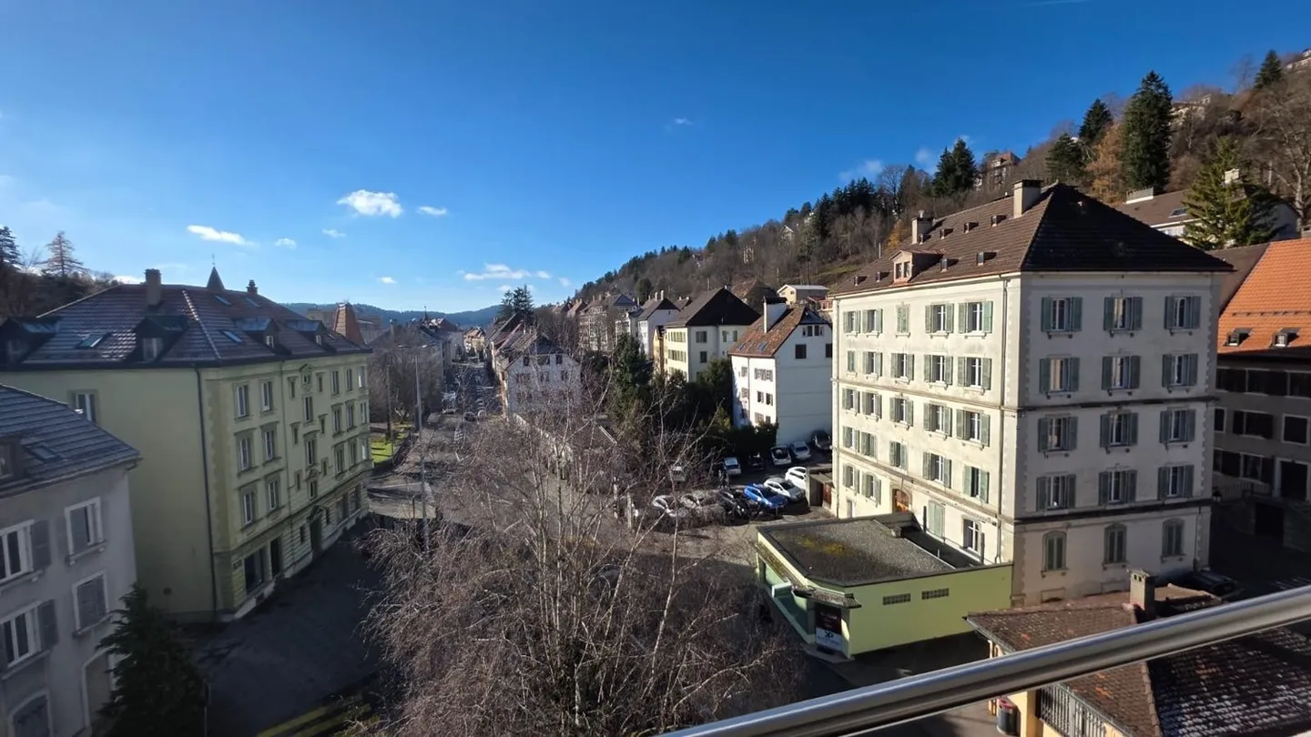 1.5 Room Apartment with Balcony and Elevator - Photo 6 of 7