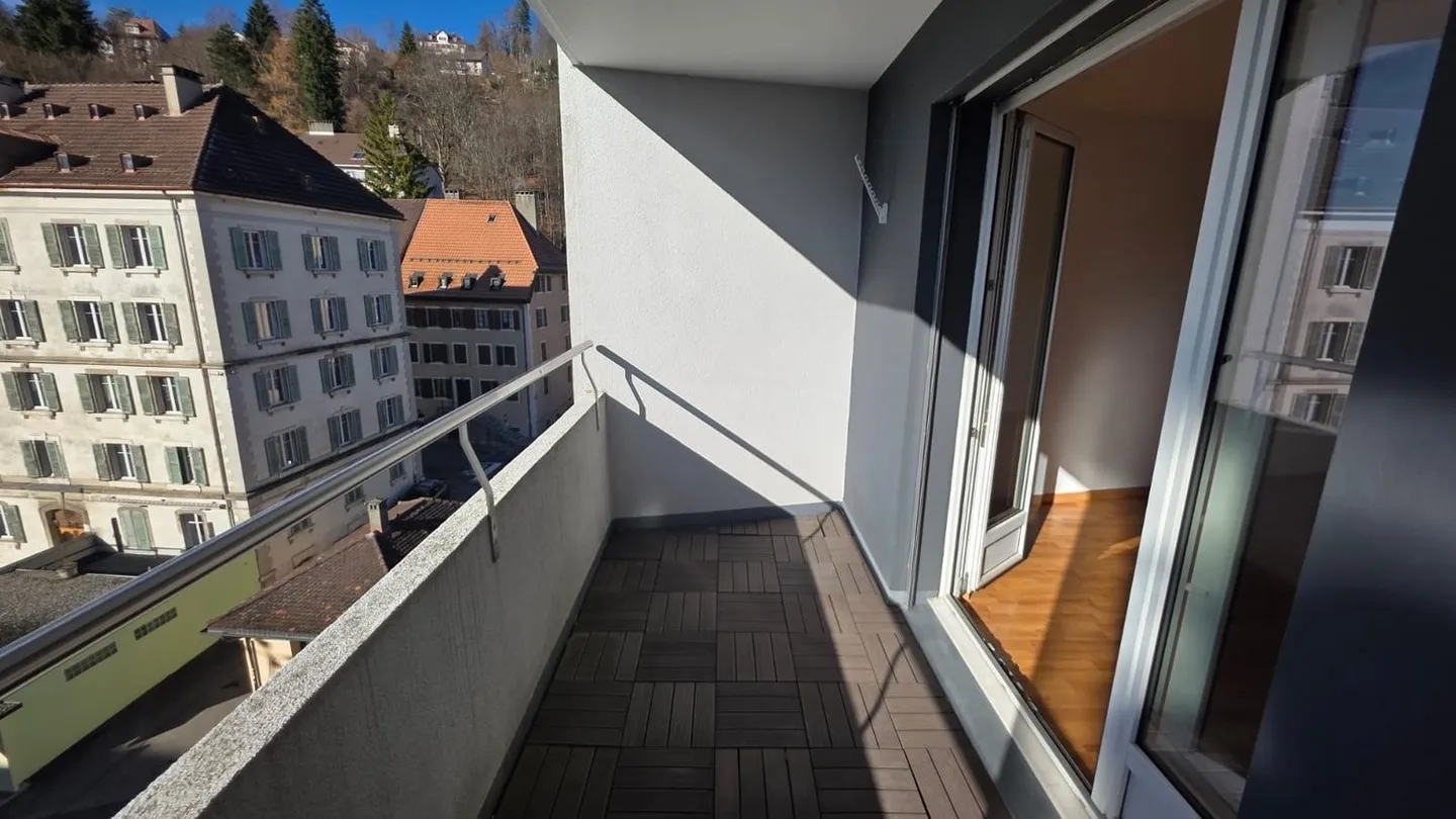 1.5 Room Apartment with Balcony and Elevator - Photo 5 of 7