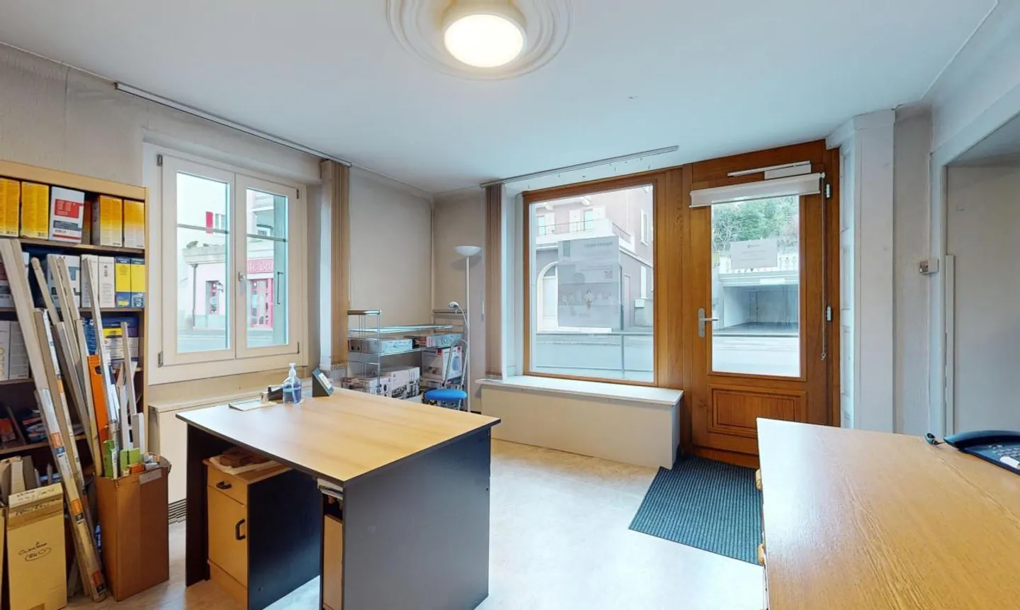 Exclusive: mixed-use building on the main street - Photo 4 of 13