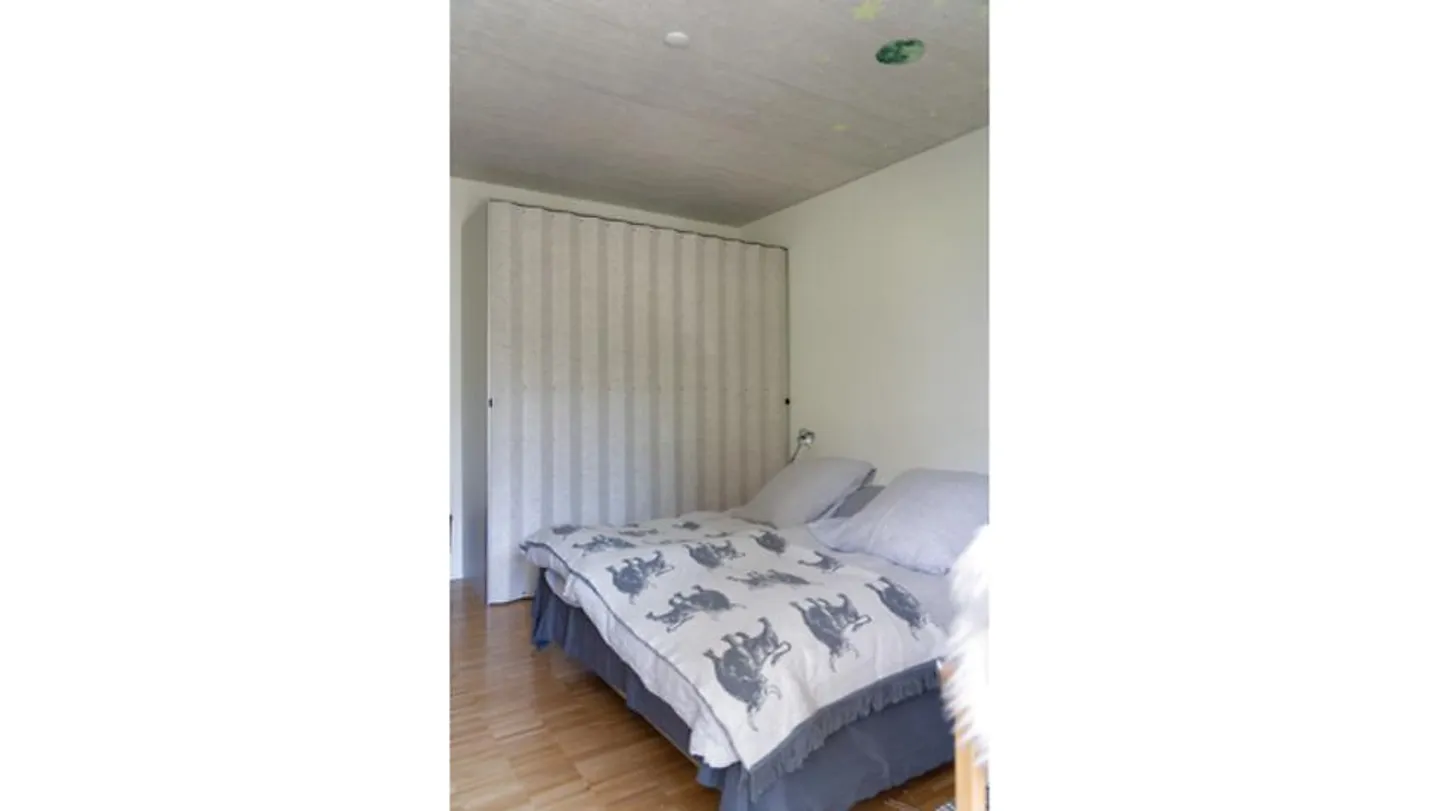 APPARTEMENT 3 PIÈCES À ZOLLIKERBERG (ZH), MEUBLÉ - Photo 5 sur 9