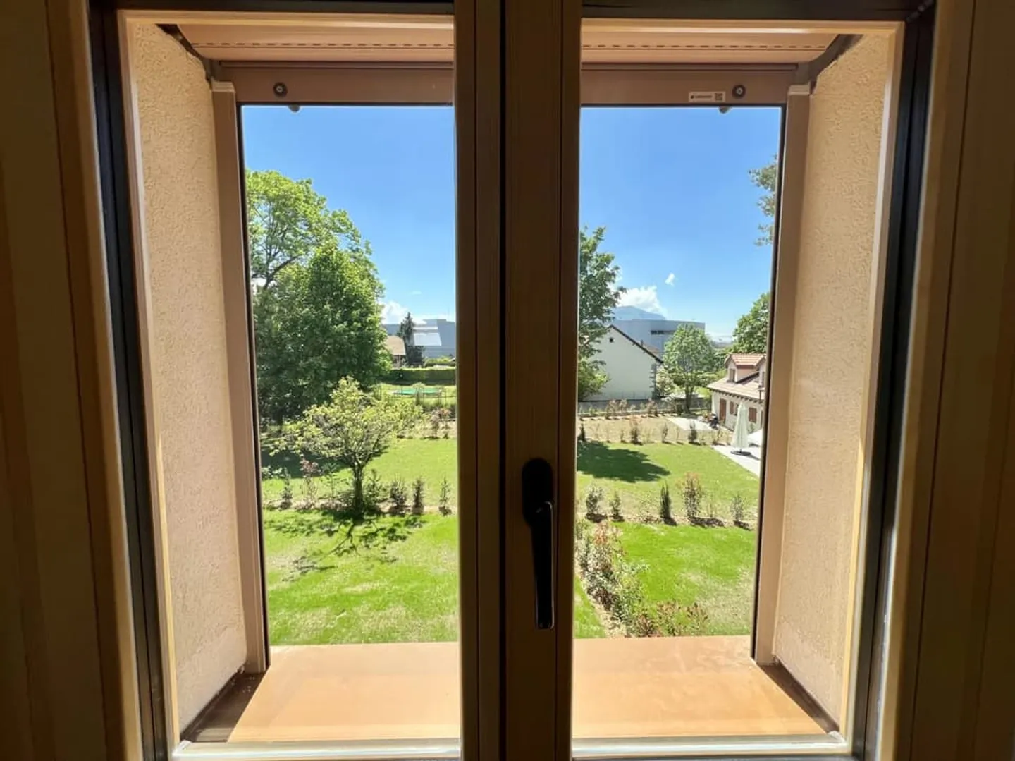 Renovated semi-detached villa ready to move in - Photo 9 of 13