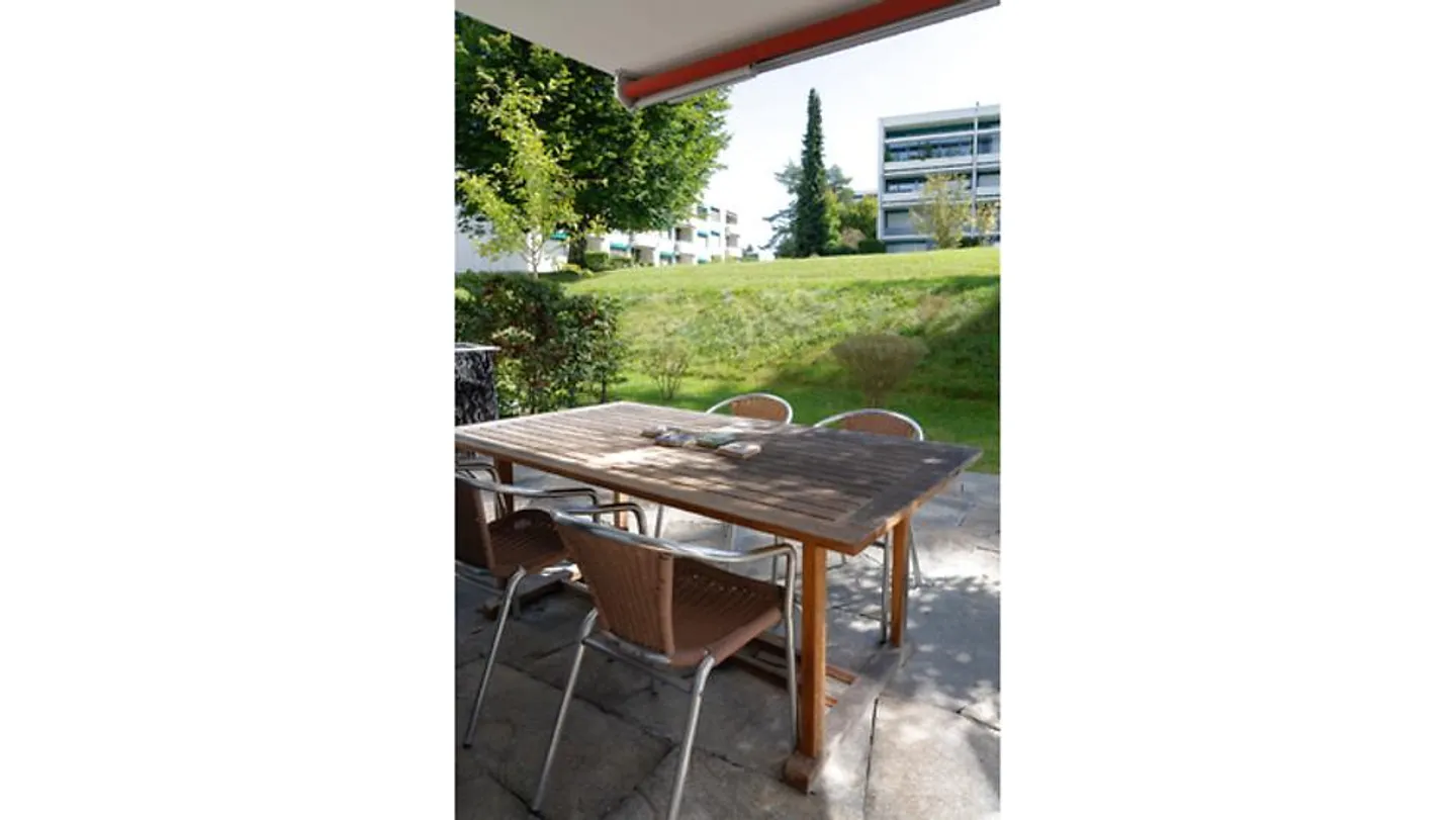 APPARTEMENT 3 PIÈCES À ZOLLIKERBERG (ZH), MEUBLÉ - Photo 9 sur 9