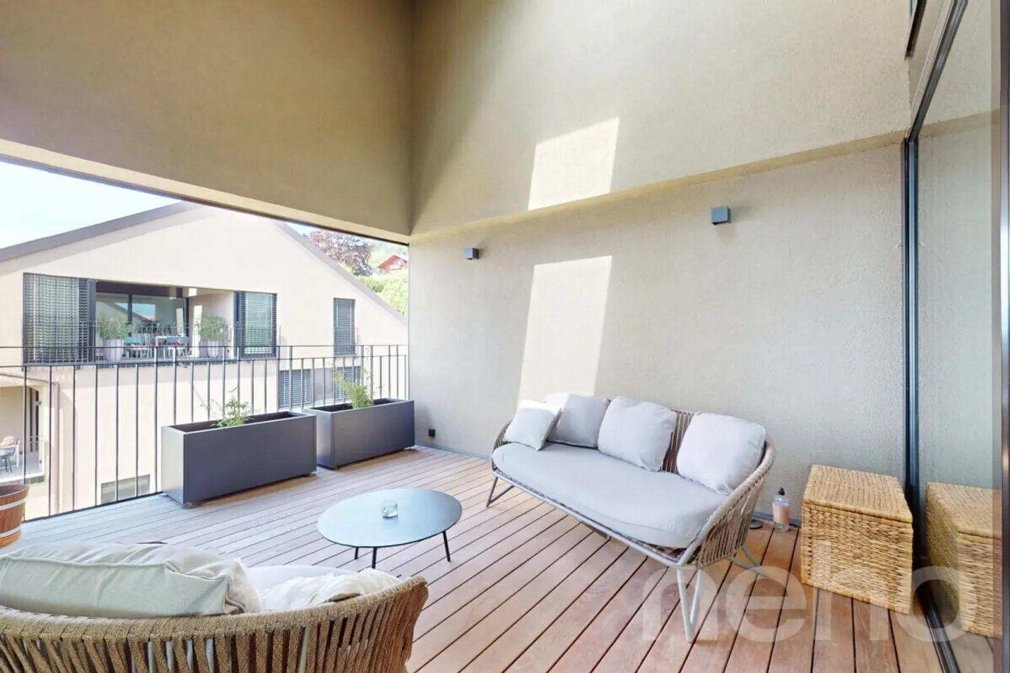 Superbo duplex attico con terrazza e vista panoramica - Foto 3 di 12
