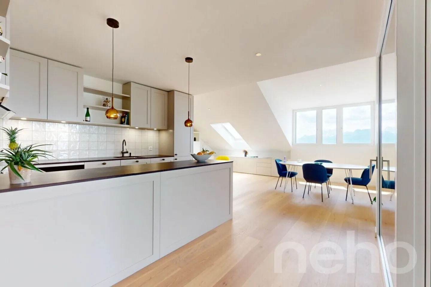 Superbo duplex attico con terrazza e vista panoramica - Foto 8 di 12