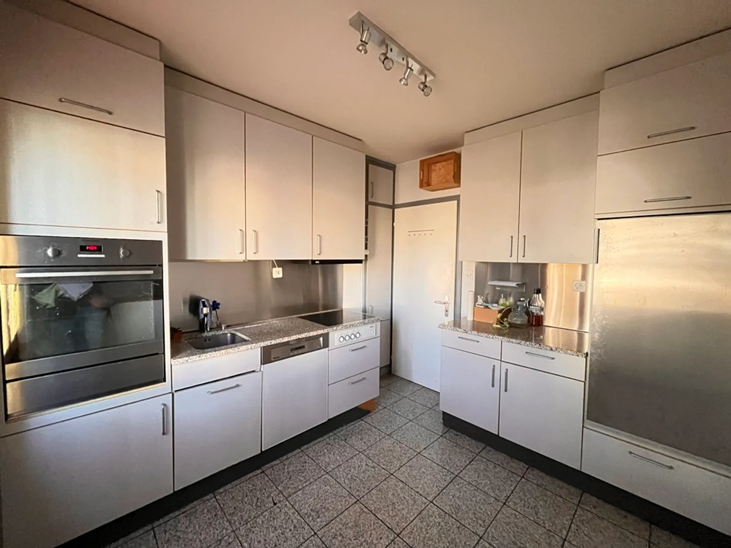 Haus 6,5 Zimmer - Foto 2 von 13